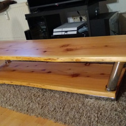 Kundenprojekt: TV-Lowboard aus Lärchenbohlen!